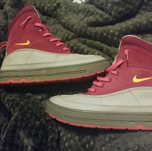 Nike Acg boots